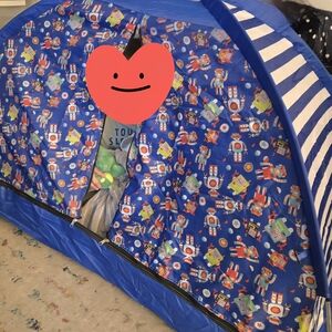 Target Blue Robot Play Tent